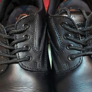 Black slip resistant shoes